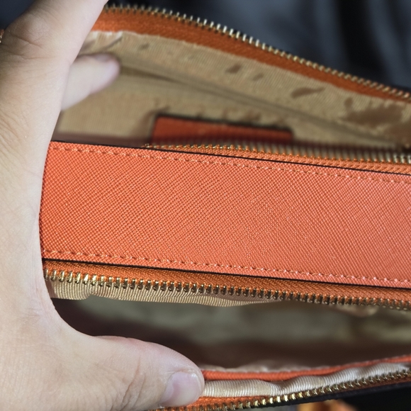 Crossbody bag with matching wallet - Picture 2 of 3